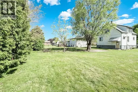 1040 Pope Street Lasalle ON N9J 3E4