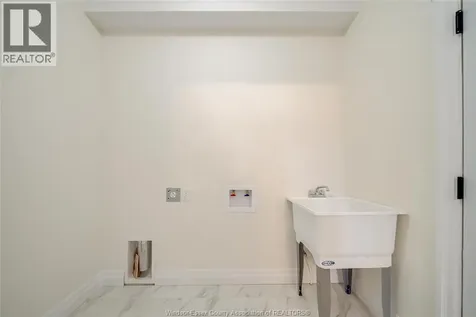 275 Dolores Avenue Essex ON N8M 0C5