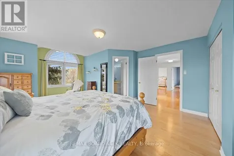 1520 Royal Orchard Drive Ottawa ON K4C 1A9