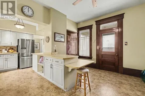 70 Maple Avenue Smiths Falls ON K7A 2A7