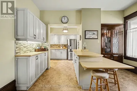 70 Maple Avenue Smiths Falls ON K7A 2A7