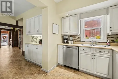 70 Maple Avenue Smiths Falls ON K7A 2A7