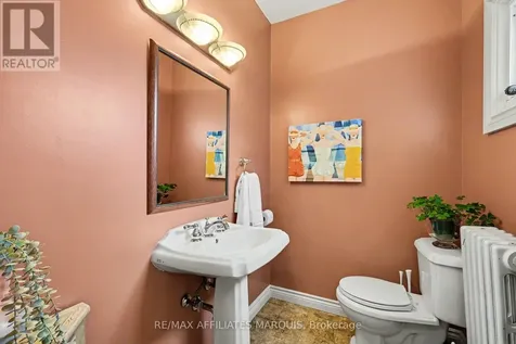 70 Maple Avenue Smiths Falls ON K7A 2A7