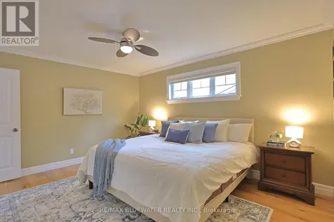 6436 Robert Avenue Lambton Shores ON N0N 1J2