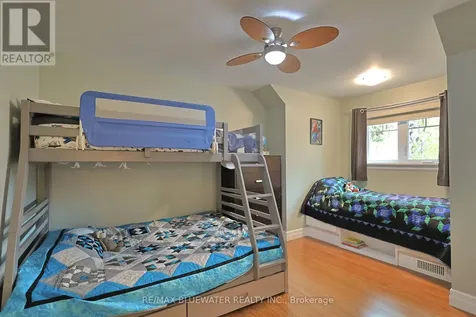 6436 Robert Avenue Lambton Shores ON N0N 1J2