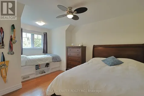 6436 Robert Avenue Lambton Shores ON N0N 1J2