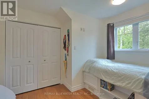 6436 Robert Avenue Lambton Shores ON N0N 1J2