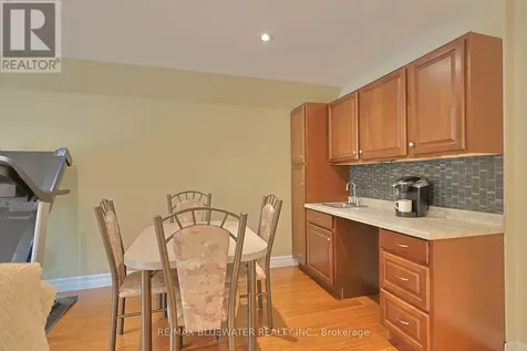 6436 Robert Avenue Lambton Shores ON N0N 1J2