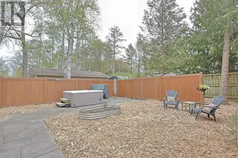 6436 Robert Avenue Lambton Shores ON N0N 1J2