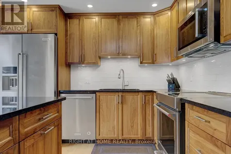 1899 Rosewind Court Ottawa ON K1C 7E3