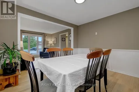 1899 Rosewind Court Ottawa ON K1C 7E3