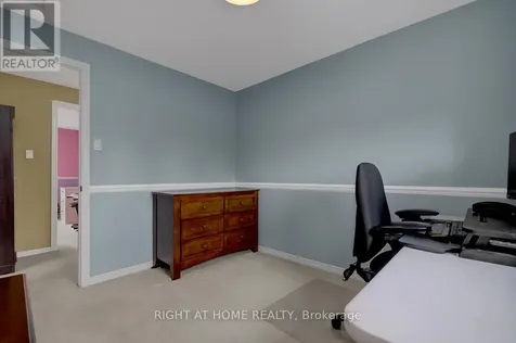 1899 Rosewind Court Ottawa ON K1C 7E3