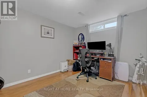 1899 Rosewind Court Ottawa ON K1C 7E3
