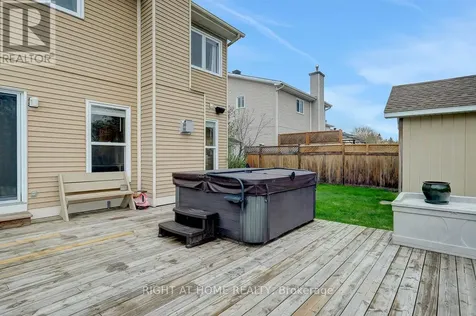1899 Rosewind Court Ottawa ON K1C 7E3
