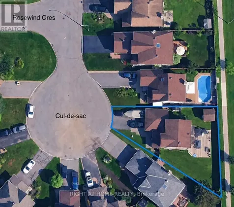 1899 Rosewind Court Ottawa ON K1C 7E3