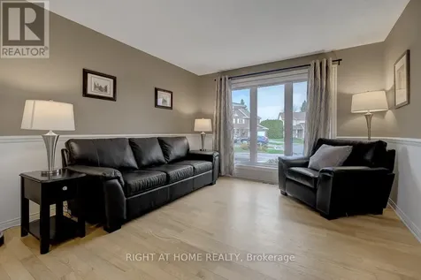 1899 Rosewind Court Ottawa ON K1C 7E3
