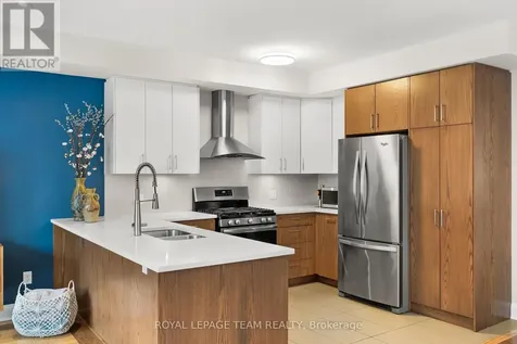 649 Churchill Avenue North Ottawa ON K1Z 5G2
