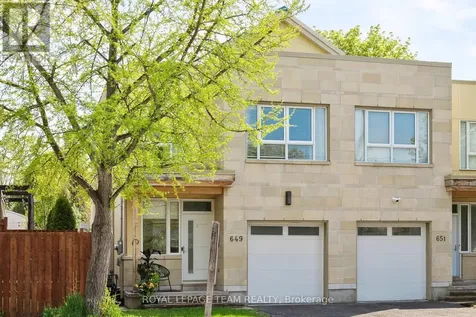 649 Churchill Avenue North Ottawa ON K1Z 5G2