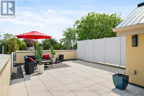649 Churchill Avenue North Ottawa ON K1Z 5G2