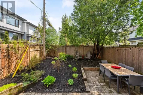 649 Churchill Avenue North Ottawa ON K1Z 5G2