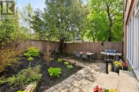 649 Churchill Avenue North Ottawa ON K1Z 5G2