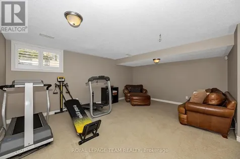 248 Meadowlilly Road Ottawa ON K1T 0H4