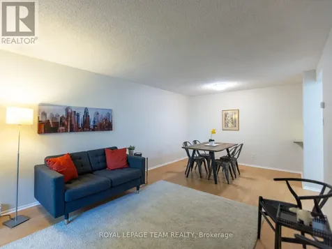 200 Bay Street Ottawa ON K1R 7W8