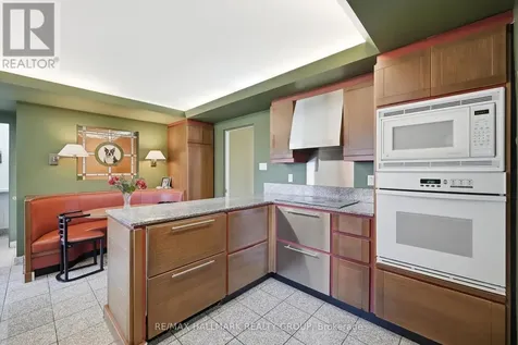 68 Corkstown Road Ottawa ON K2H 5B5