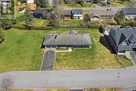 68 Corkstown Road Ottawa ON K2H 5B5