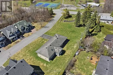 68 Corkstown Road Ottawa ON K2H 5B5
