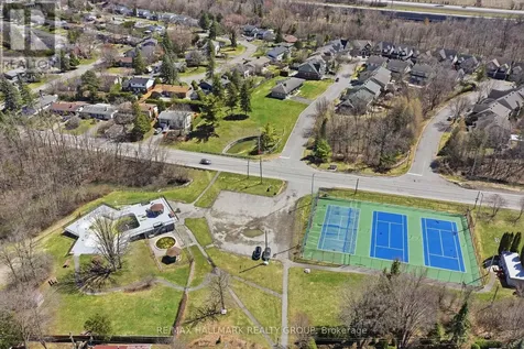 68 Corkstown Road Ottawa ON K2H 5B5