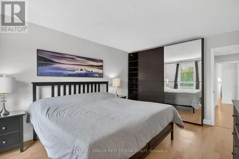 8 Arnold Drive Ottawa ON K2H 6V9