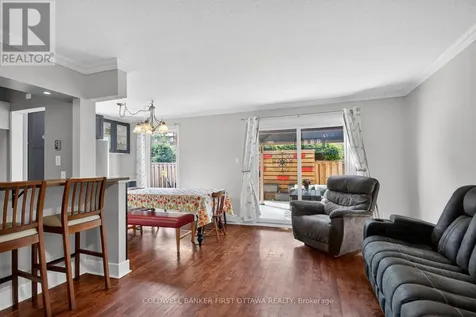 8 Arnold Drive Ottawa ON K2H 6V9