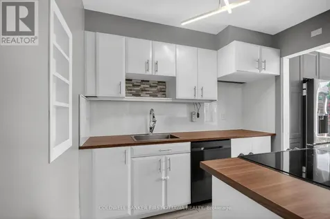 8 Arnold Drive Ottawa ON K2H 6V9