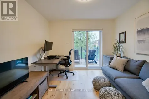 49 Aylen Avenue Ottawa ON K2A 3P7