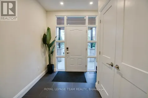 49 Aylen Avenue Ottawa ON K2A 3P7