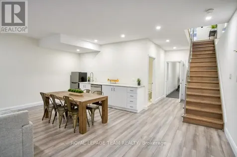 49 Aylen Avenue Ottawa ON K2A 3P7