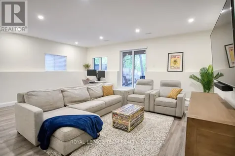 49 Aylen Avenue Ottawa ON K2A 3P7