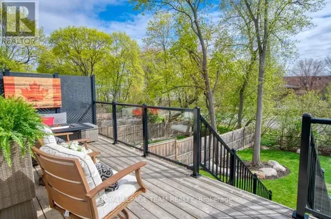 49 Aylen Avenue Ottawa ON K2A 3P7