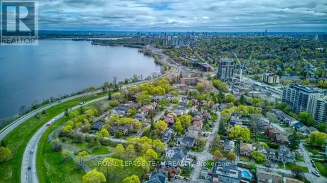 49 Aylen Avenue Ottawa ON K2A 3P7