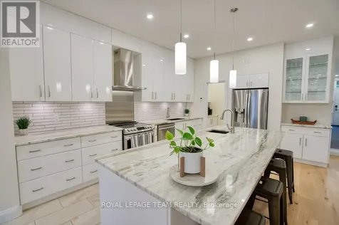 49 Aylen Avenue Ottawa ON K2A 3P7