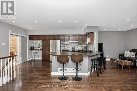 49 Chantilly Gate Ottawa ON K2S 2B1