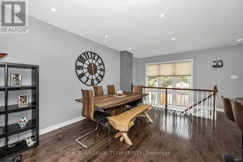 49 Chantilly Gate Ottawa ON K2S 2B1