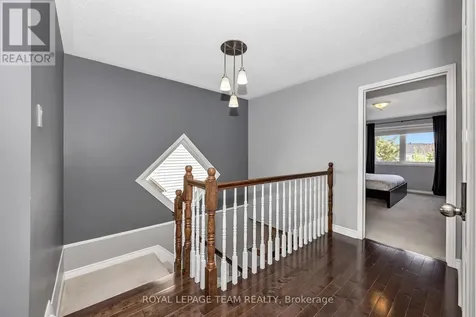 49 Chantilly Gate Ottawa ON K2S 2B1