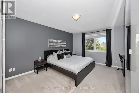 49 Chantilly Gate Ottawa ON K2S 2B1