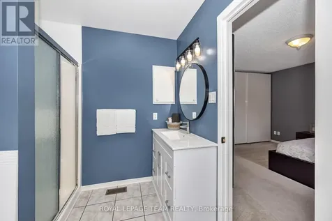 49 Chantilly Gate Ottawa ON K2S 2B1