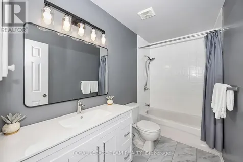 49 Chantilly Gate Ottawa ON K2S 2B1