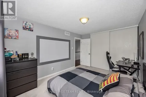 49 Chantilly Gate Ottawa ON K2S 2B1