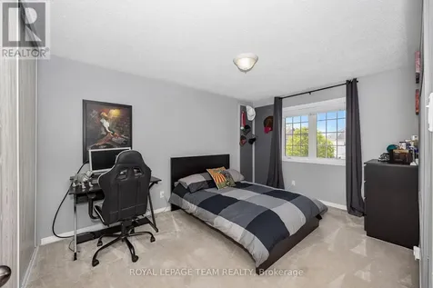 49 Chantilly Gate Ottawa ON K2S 2B1