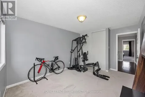 49 Chantilly Gate Ottawa ON K2S 2B1